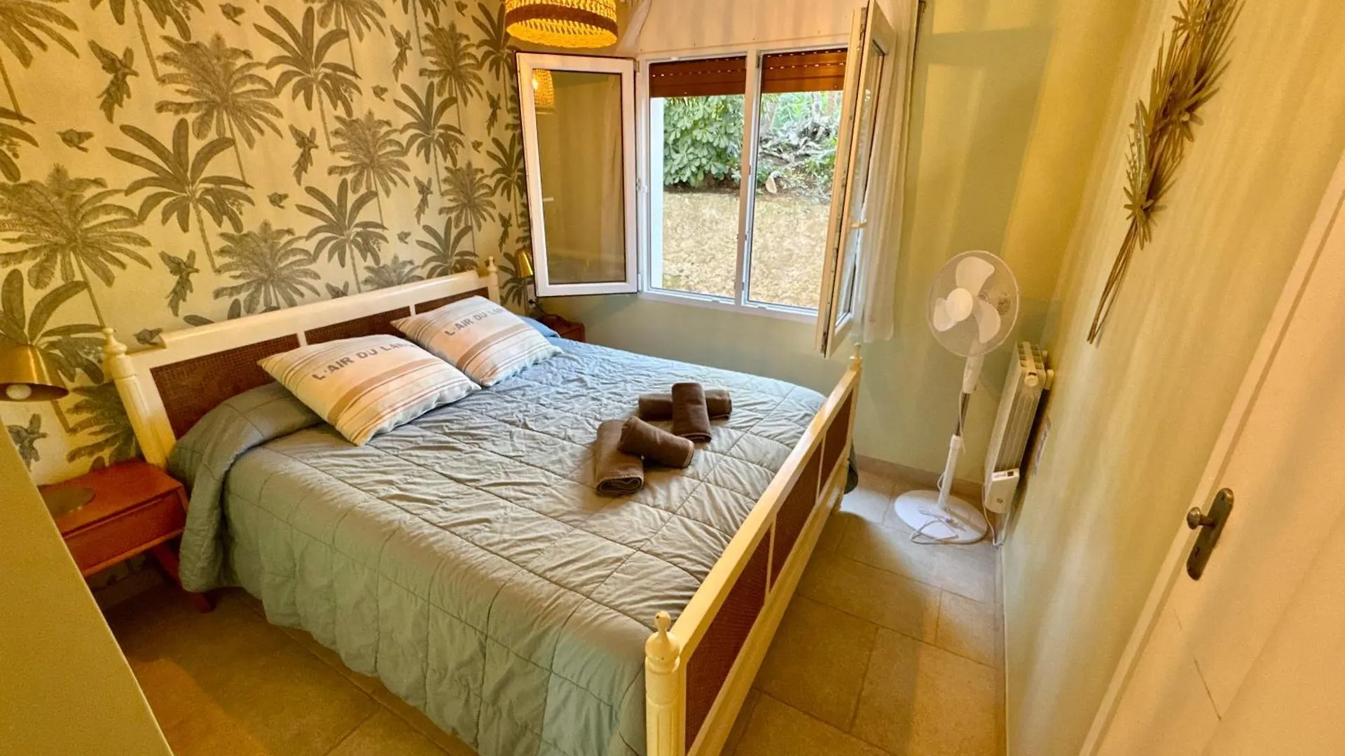 Apartament Al Golfet De Calella De Palafrugellアパートメント 0*,